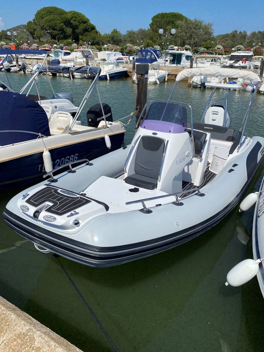 Vente bateau semi rigide occasion Grand Golden line G650 équipé d'un moteur Honda 150 cv