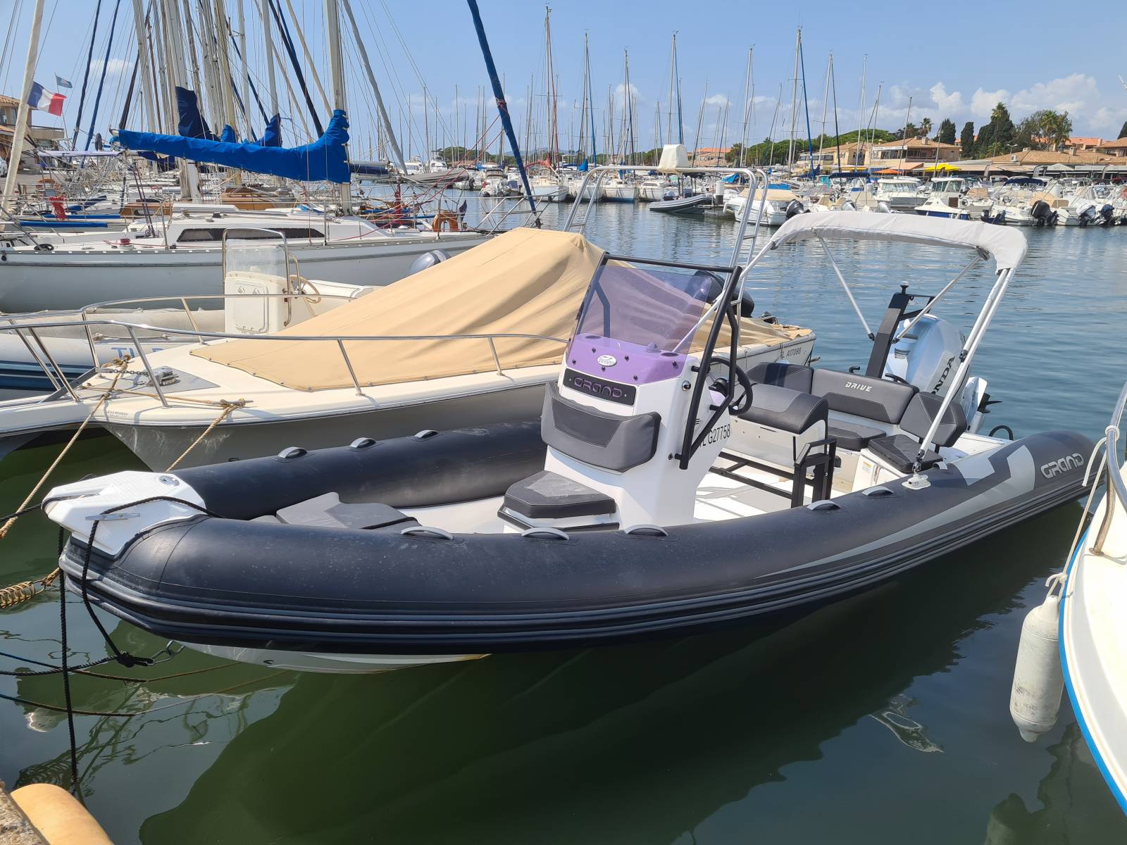 Grand Drive D600 Lux, boudins PVC