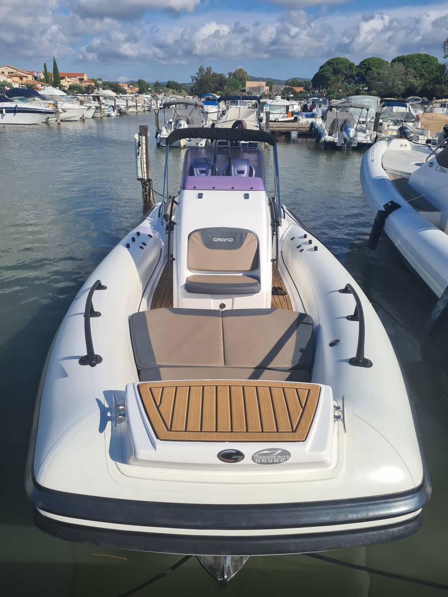 Vente  semi rigide occasion Grand Golden line G850 équipé de 2 moteurs Honda 200 CV