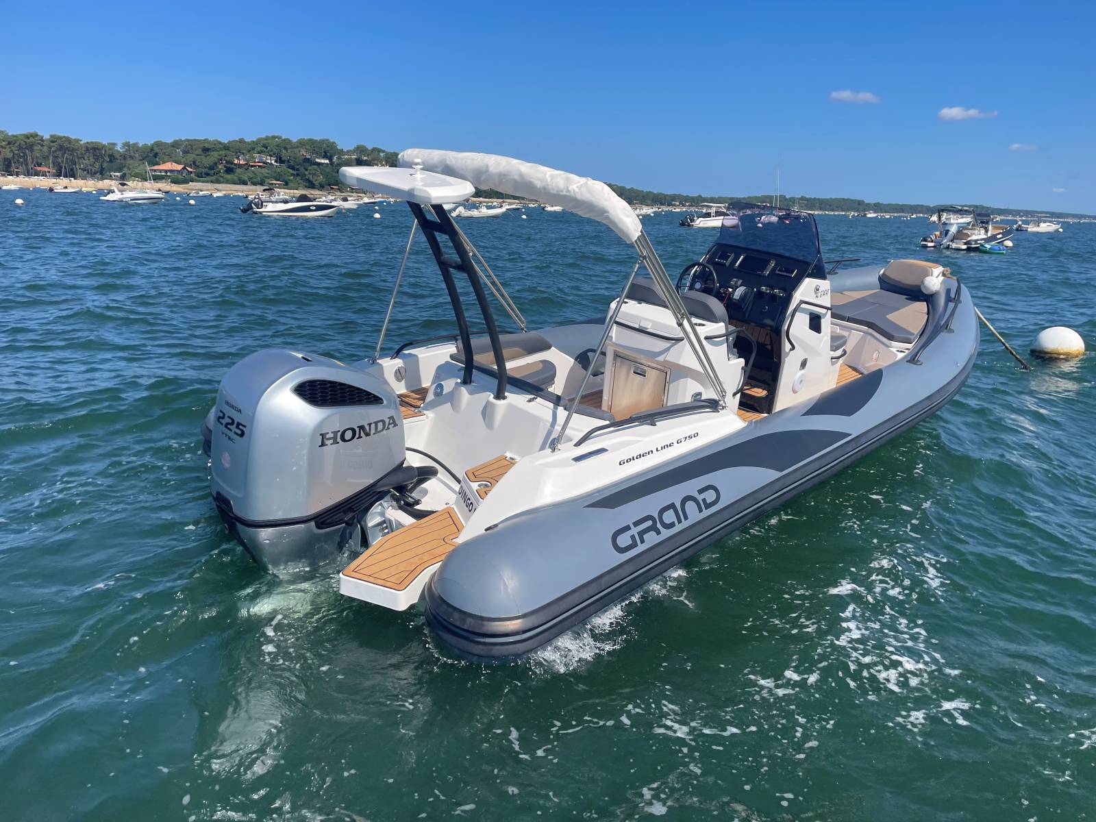 Vente Semi Rigide occasion Grand Golden Line G750 Hypalon, équipé d'un moteur Honda 225 cv au Cap Ferret