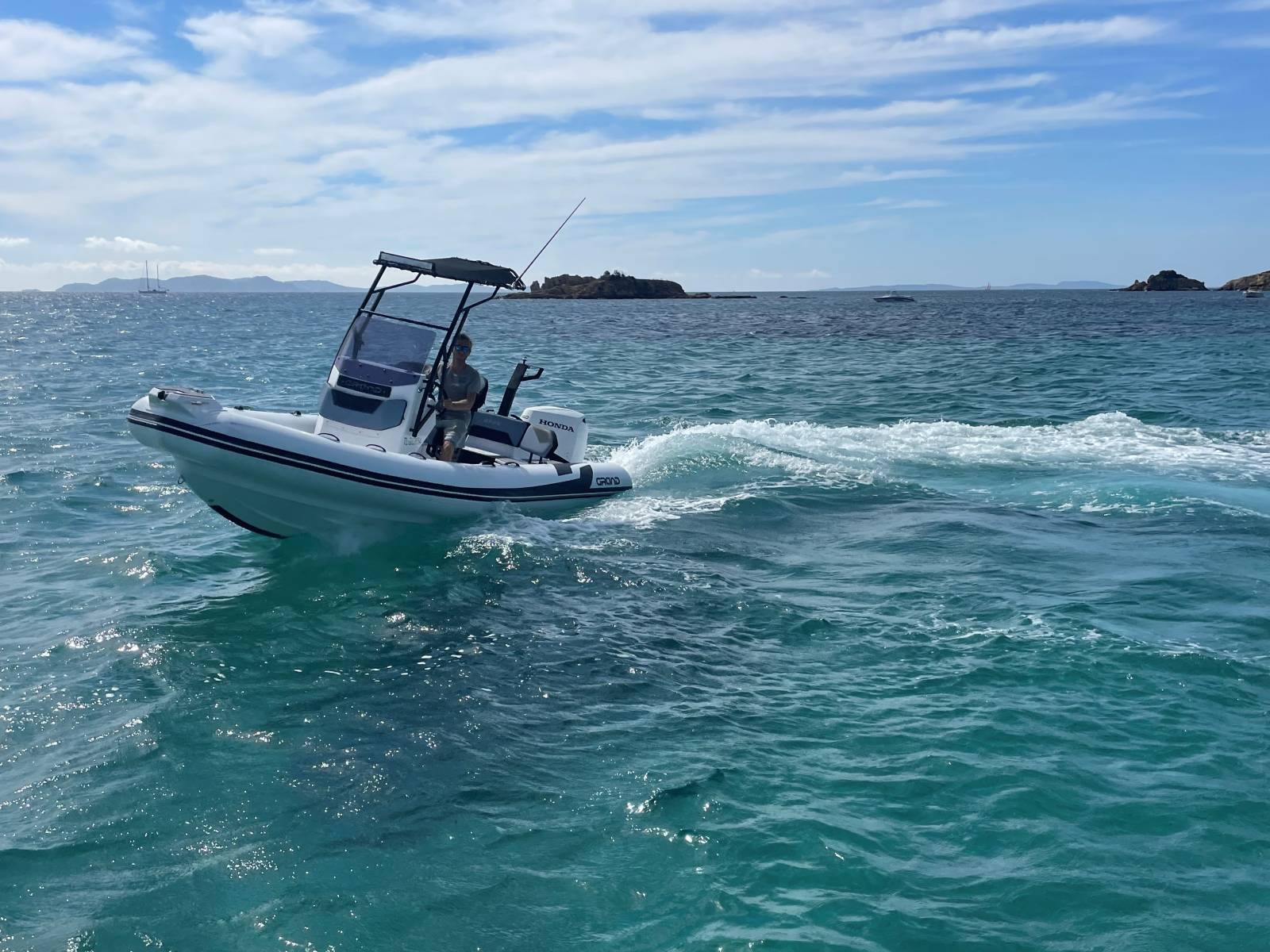 Vente bateau semi rigide occasion GRAND Drive Line D600 Activ 