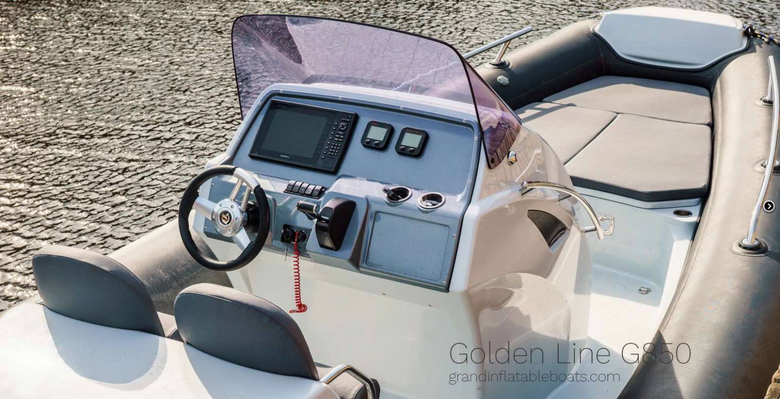 Semi rigide GRAND BOATS Golden Line G850 Hypalon ou PVC, équipé de moteur Honda