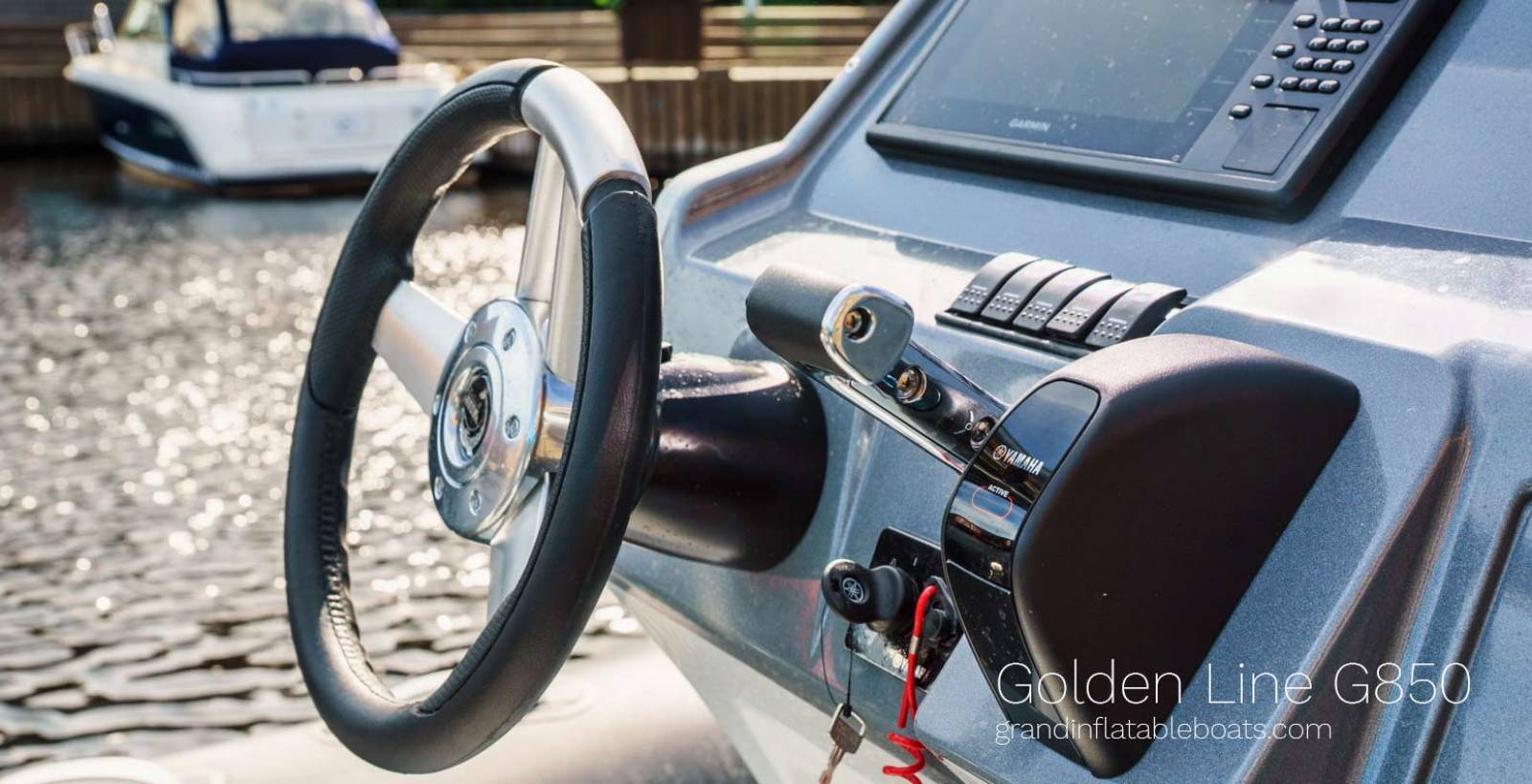 Semi rigide GRAND BOATS Golden Line G850 Hypalon ou PVC, équipé de moteur Honda