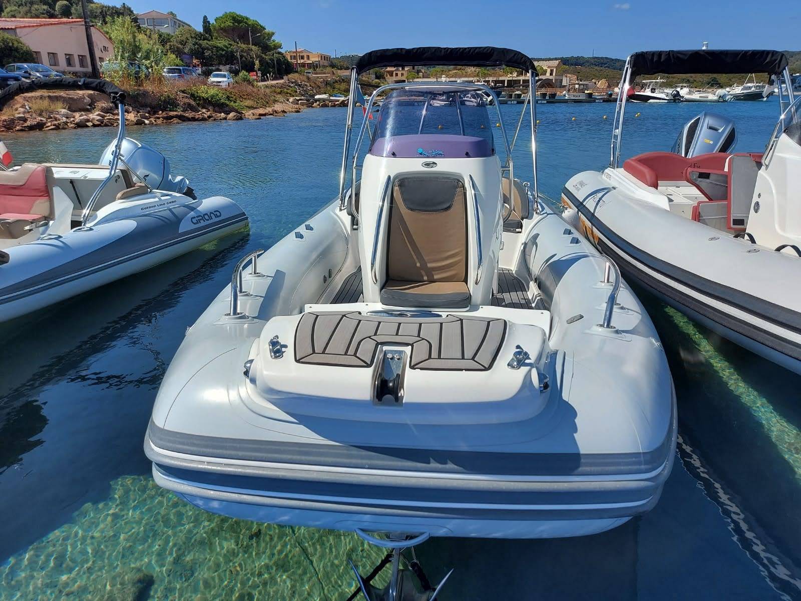 Vente occasion semi rigide Grand Golden line G650 équipé d'un moteur Honda 150 cv à Bonifacio en Corse