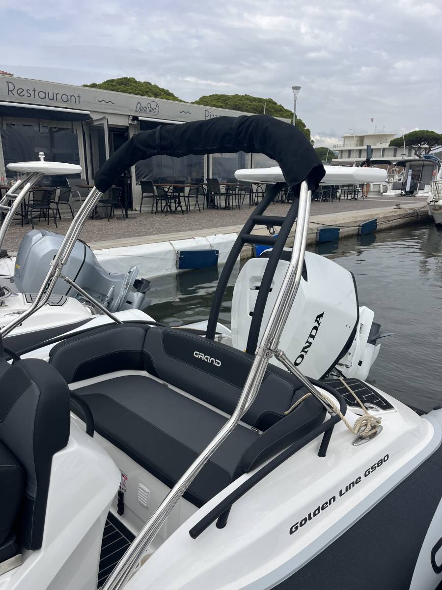 Vente semi rigide occasion Grand Golden Line G580 équipé d'un moteur Honda 115 Cv à La Londe les Maures
