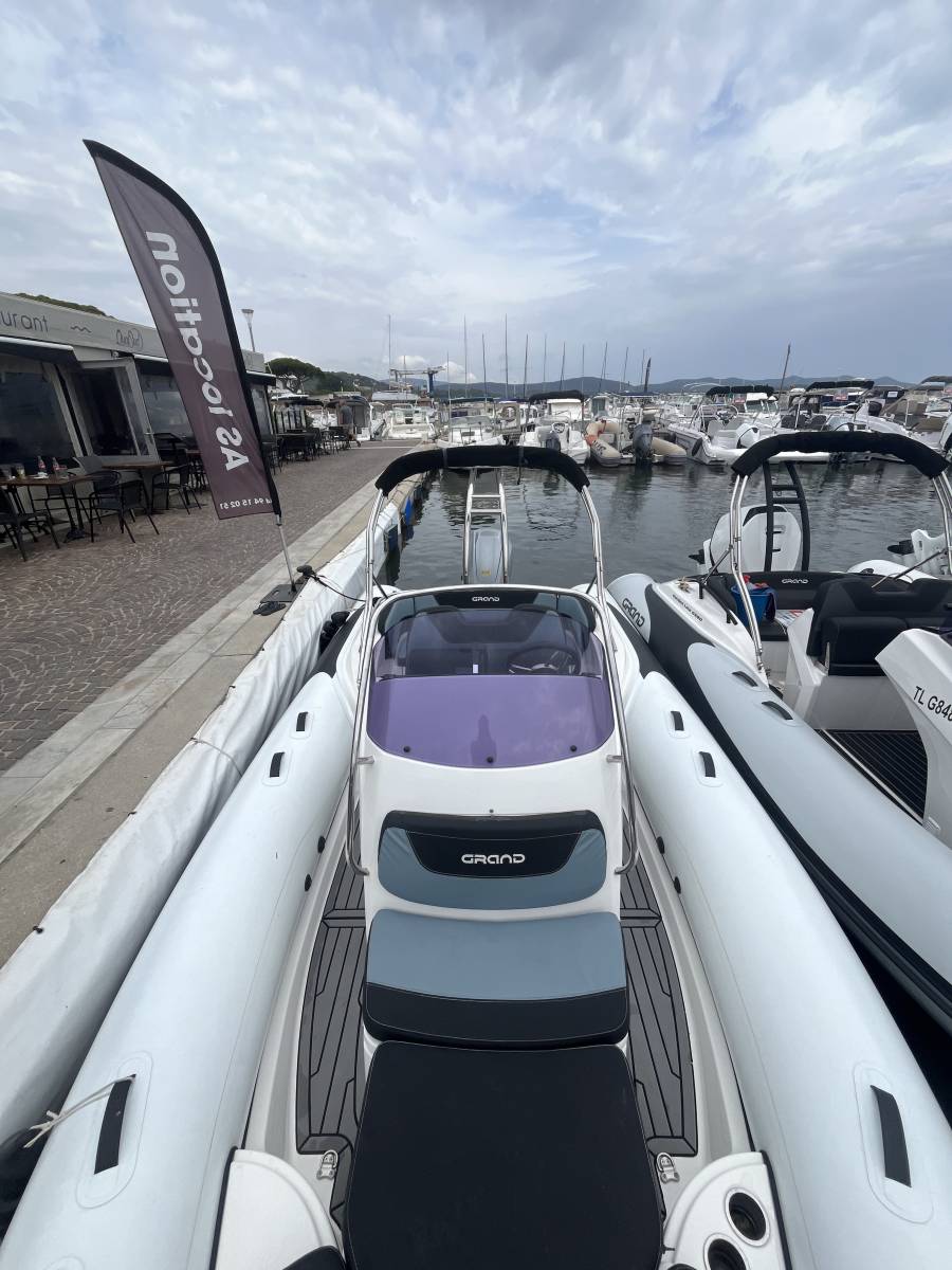 Vente semi rigide occasion Grand Golden Line G580 équipé d'un moteur Honda 100 Cv à La Londe les Maures