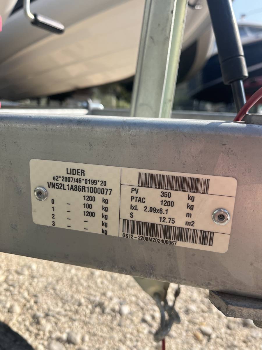 Vente semi rigide occasion Grand Golden Line G500 équipé d'un moteur Honda 80 Cv à La Londe les Maures