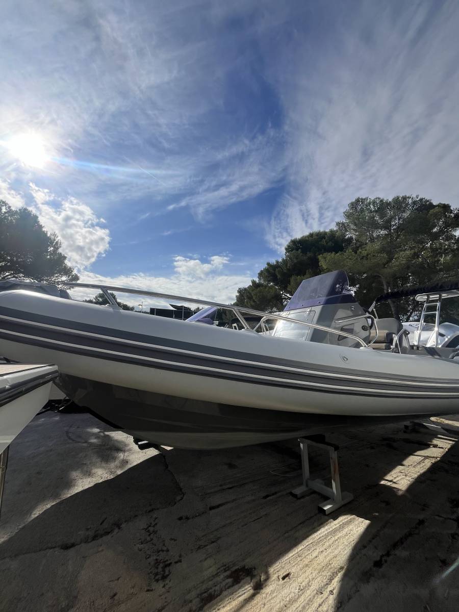 vente bateau neuf à saint martin de ré en Charente martime