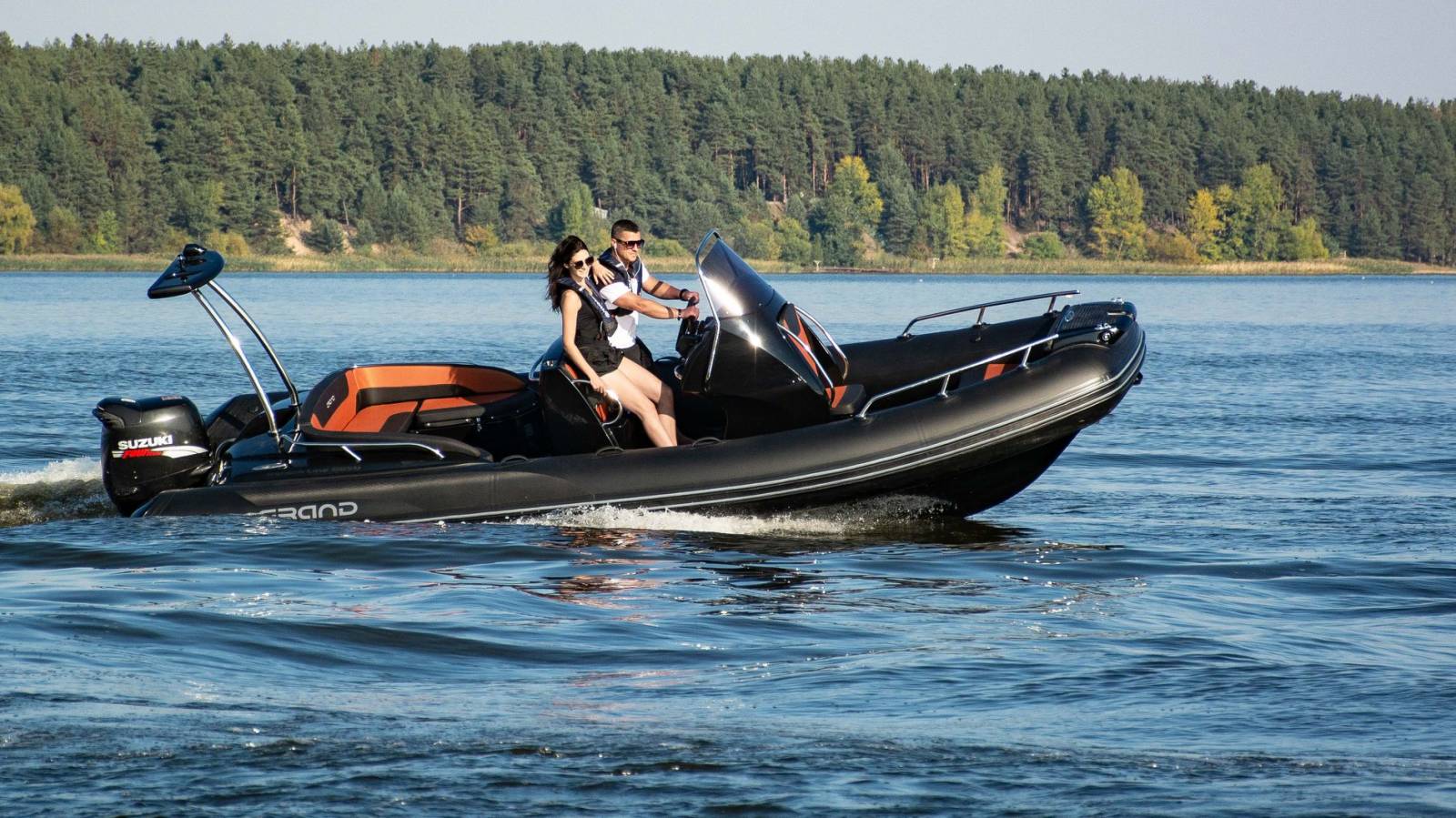 Acheter un semi rigide de 5.00 m dans le Var La Londe