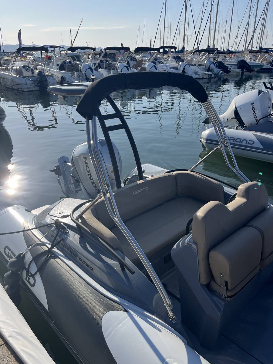 Vente bateau occasion semi-rigide GRAND GOLDEN LINE G580 équipé d'un moteur Honda BF100